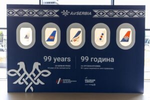 авион
