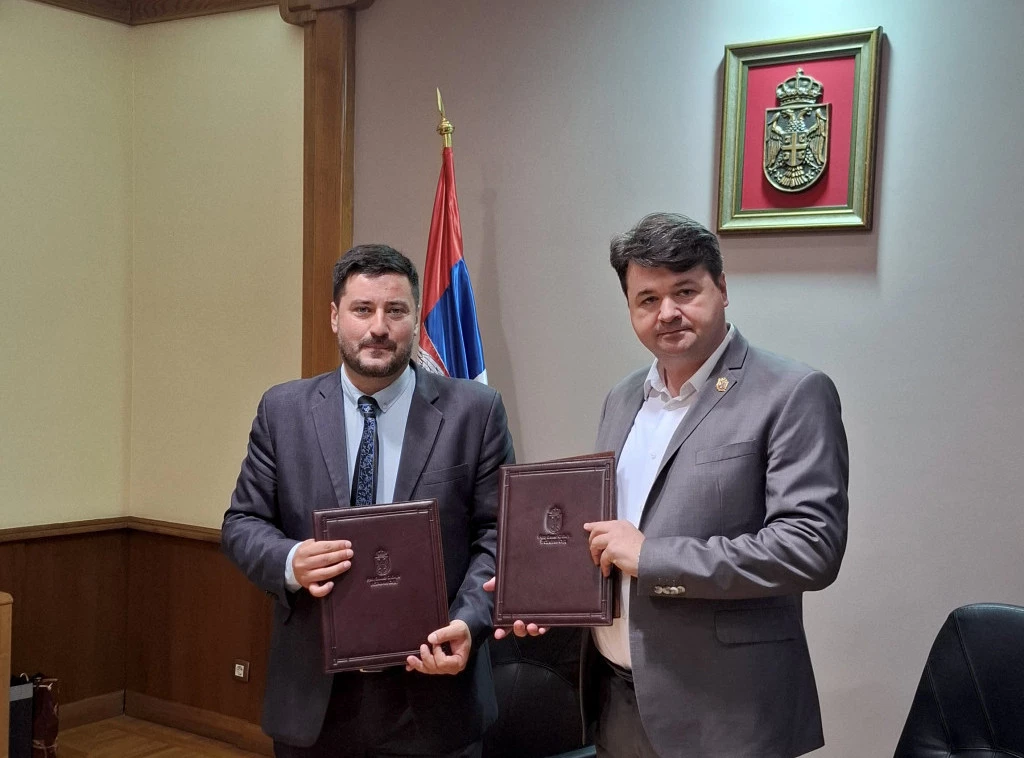ВЛАДАН ПЕТРОВ