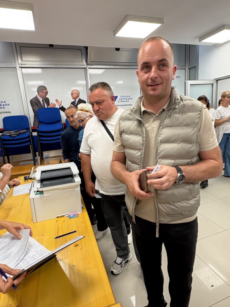 Председник општине Горан Орлић потписом подржао листу „Александар Вучић – Уједињена Србија“
